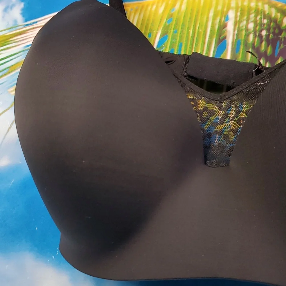 Victoria's Secret Bra. Size 38DD - Picture 3 of 6